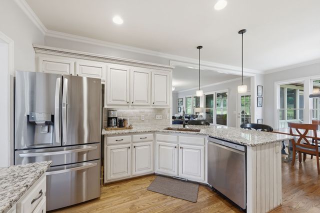 9225 Foxboro Dr, Brentwood, TN 37027