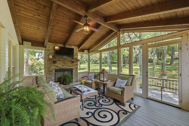 9225 Foxboro Dr, Brentwood, TN 37027