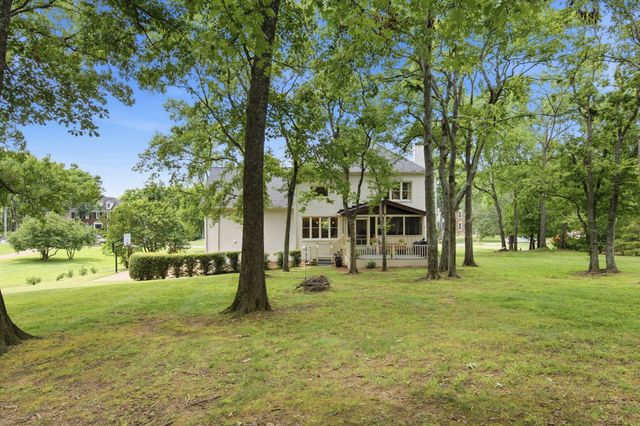 9225 Foxboro Dr, Brentwood, TN 37027