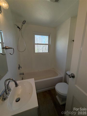 4540 McAlpine Avenue, Morganton, NC 28655