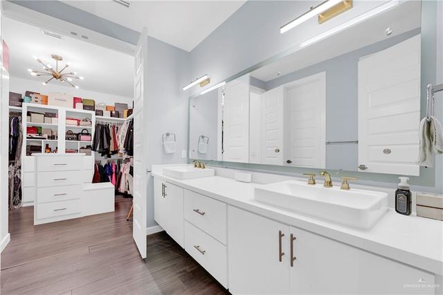 2301 S 49th Street, Mcallen, TX 78503