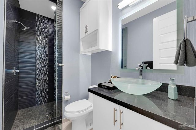 2301 S 49th Street, Mcallen, TX 78503