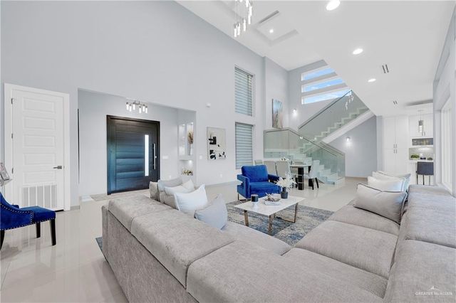 2301 S 49th Street, Mcallen, TX 78503