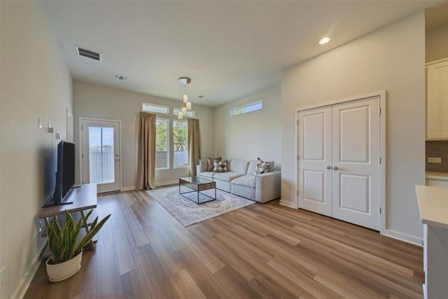 17303 Emperador DR, Pflugerville, TX 78664