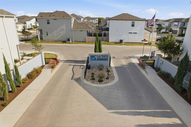 17303 Emperador DR, Pflugerville, TX 78664