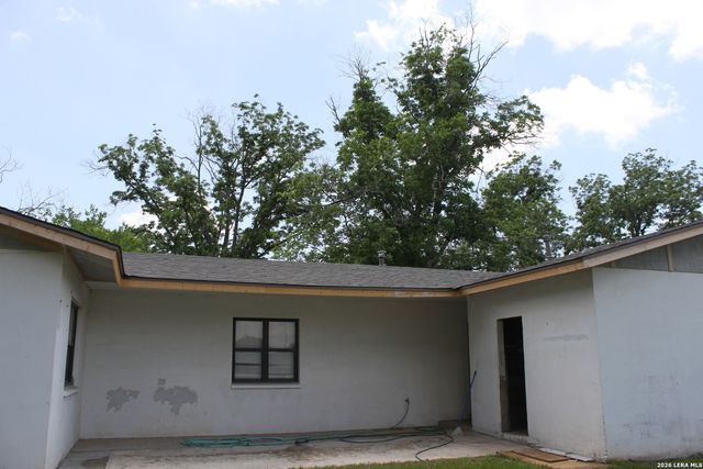 211 Dowman St, Schertz, TX 78154