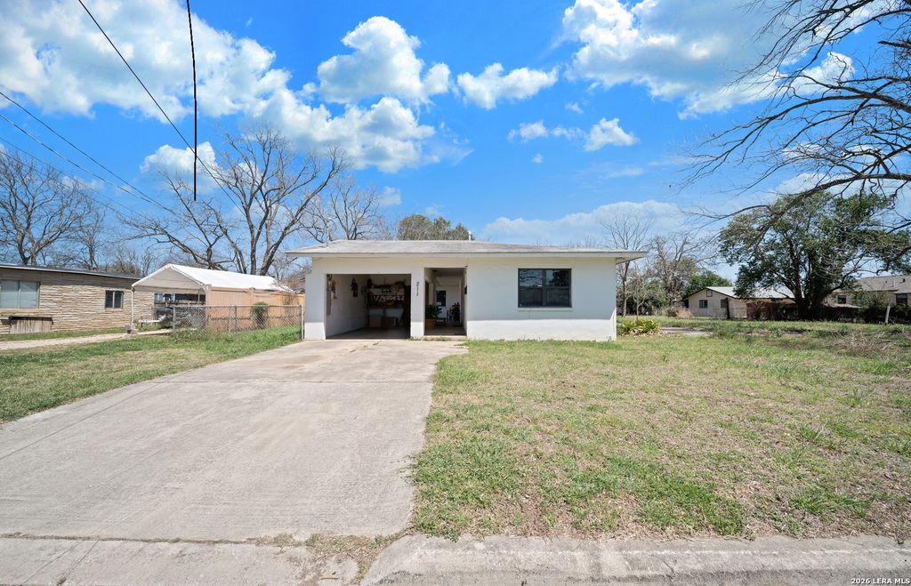 211 Dowman St, Schertz, TX 78154