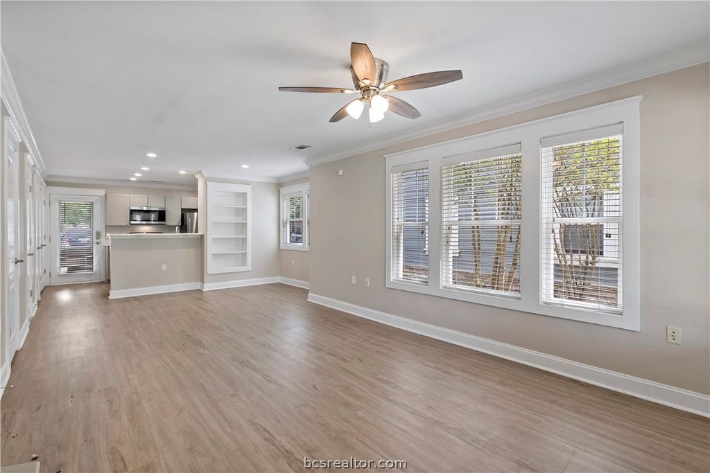 1725 Harvey Mitchell Parkway S 1112, College Station, TX 77840 — photo 4