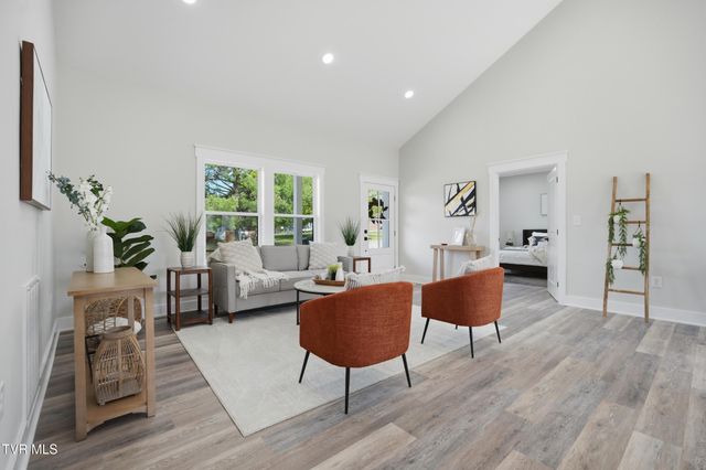 112 Lamont Road, Bristol, VA 24201