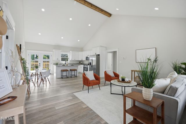 112 Lamont Road, Bristol, VA 24201