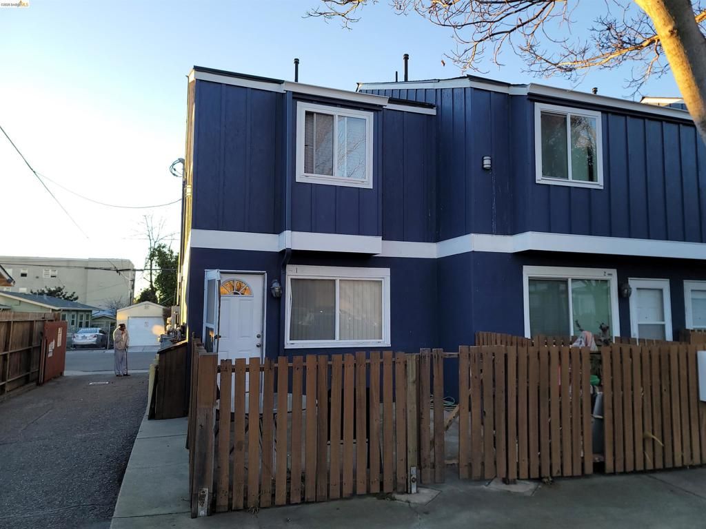 Image 1 of property listing at 1826 1826 Vicksburg Ave, Oakland, CA 94601