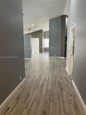 1018 NW 116th Ave, Coral Springs, FL 33071