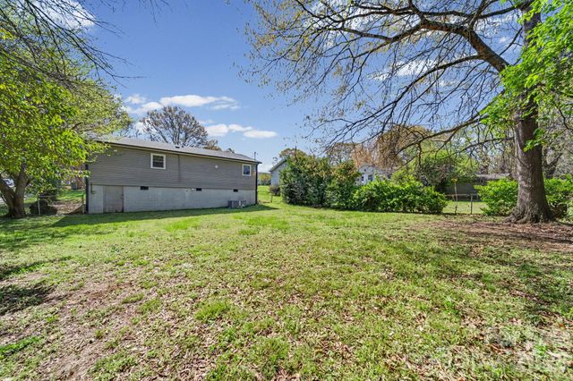 1332 Poston Circle, Gastonia, NC 28054