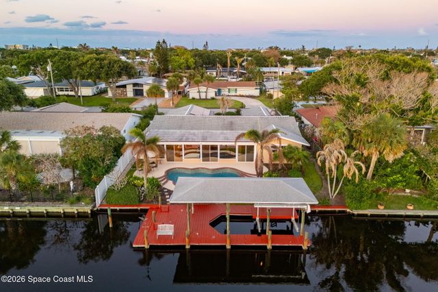 27 Westview Lane, Cocoa Beach, FL 32931