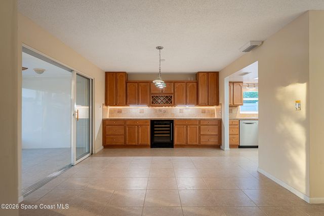 27 Westview Lane, Cocoa Beach, FL 32931