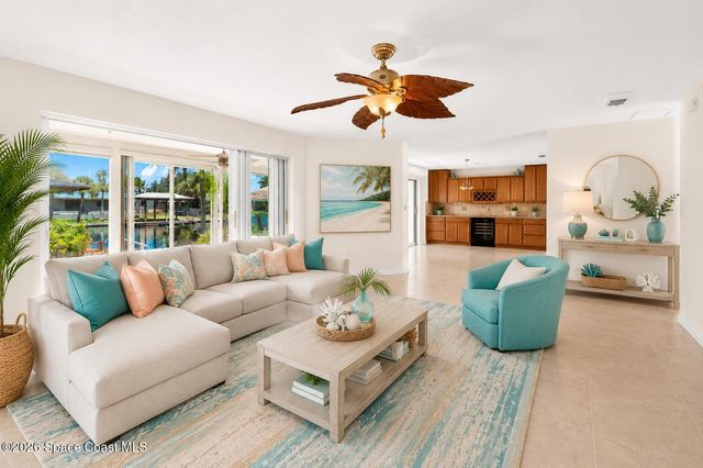 27 Westview Lane, Cocoa Beach, FL 32931