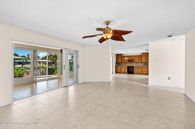 27 Westview Lane, Cocoa Beach, FL 32931