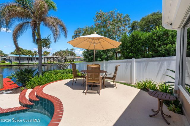 27 Westview Lane, Cocoa Beach, FL 32931