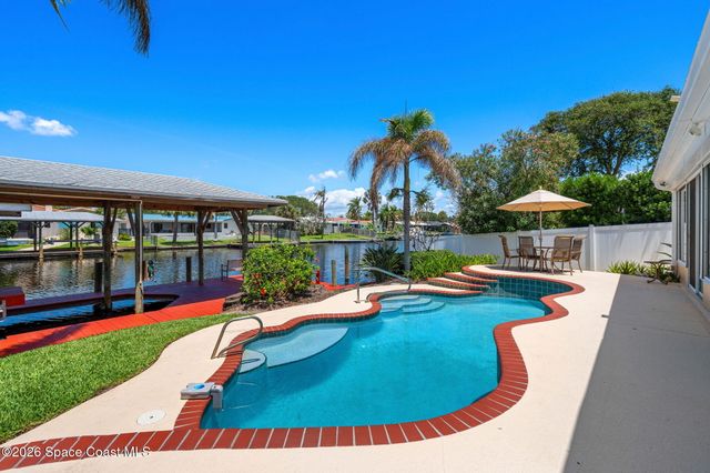 27 Westview Lane, Cocoa Beach, FL 32931