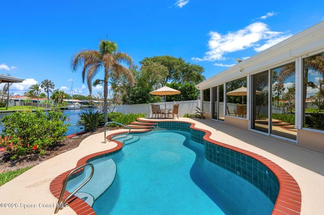 27 Westview Lane, Cocoa Beach, FL 32931