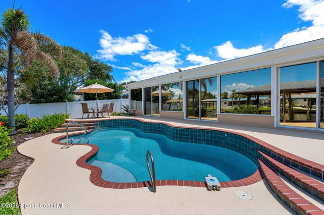 27 Westview Lane, Cocoa Beach, FL 32931
