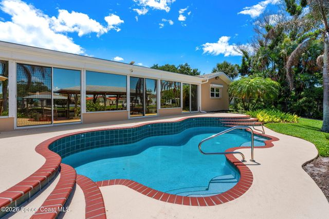 27 Westview Lane, Cocoa Beach, FL 32931
