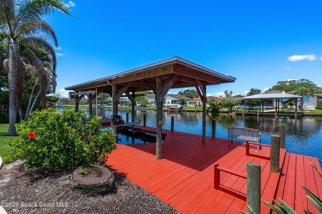27 Westview Lane, Cocoa Beach, FL 32931