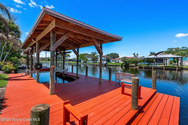 27 Westview Lane, Cocoa Beach, FL 32931