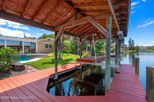 27 Westview Lane, Cocoa Beach, FL 32931