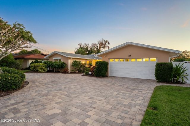 27 Westview Lane, Cocoa Beach, FL 32931