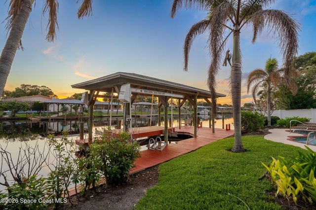 27 Westview Lane, Cocoa Beach, FL 32931