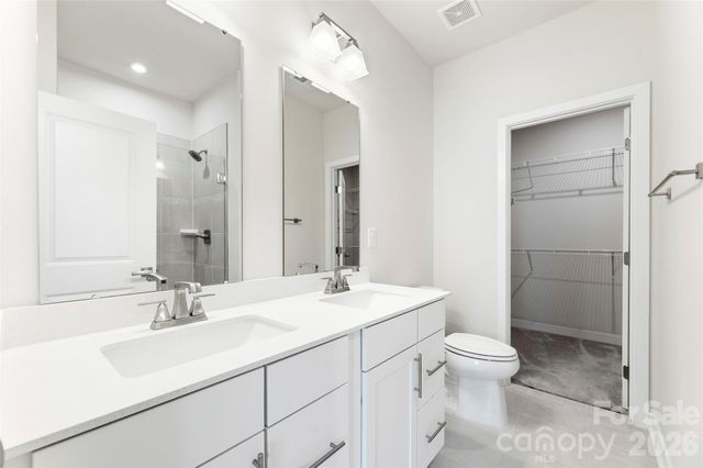 1049 Simcoe Lane, Charlotte, NC 28217