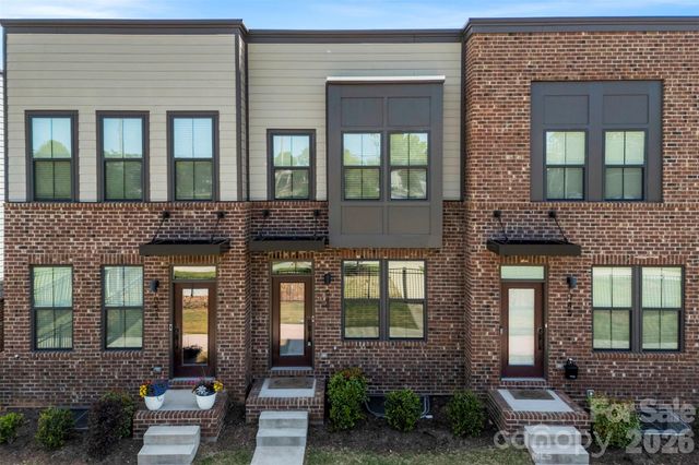 1049 Simcoe Lane, Charlotte, NC 28217