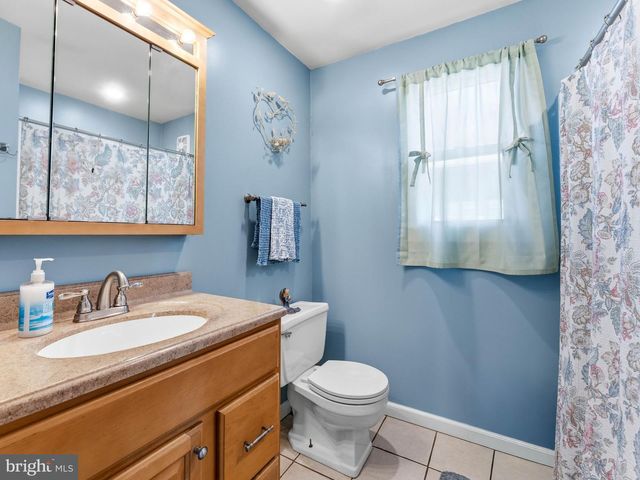 214 SPRUCE ST, Audubon, NJ 08106