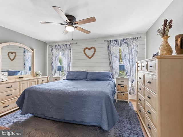 214 SPRUCE ST, Audubon, NJ 08106