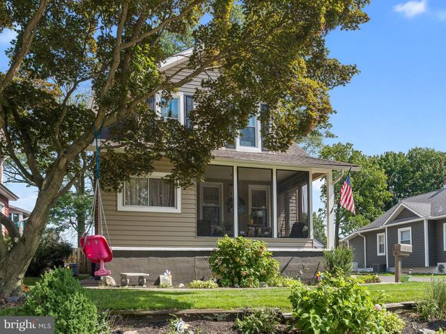214 SPRUCE ST, Audubon, NJ 08106