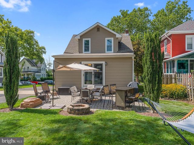 214 SPRUCE ST, Audubon, NJ 08106