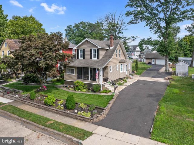 214 SPRUCE ST, Audubon, NJ 08106