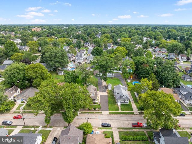 214 SPRUCE ST, Audubon, NJ 08106