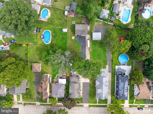 214 SPRUCE ST, Audubon, NJ 08106