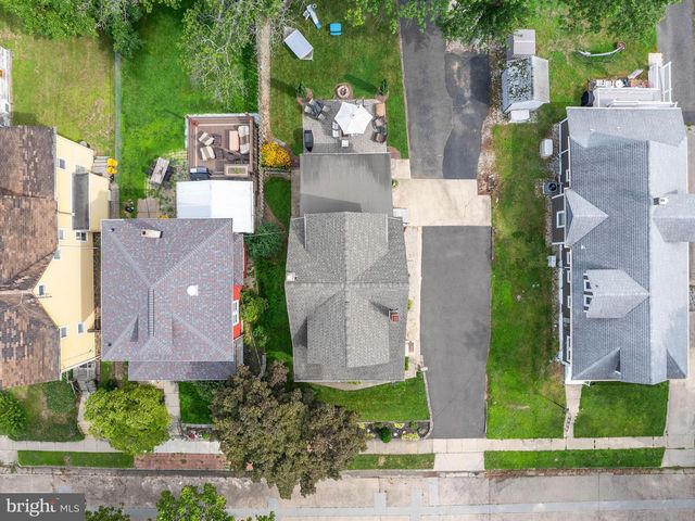 214 SPRUCE ST, Audubon, NJ 08106