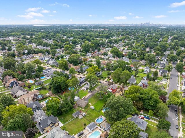 214 SPRUCE ST, Audubon, NJ 08106