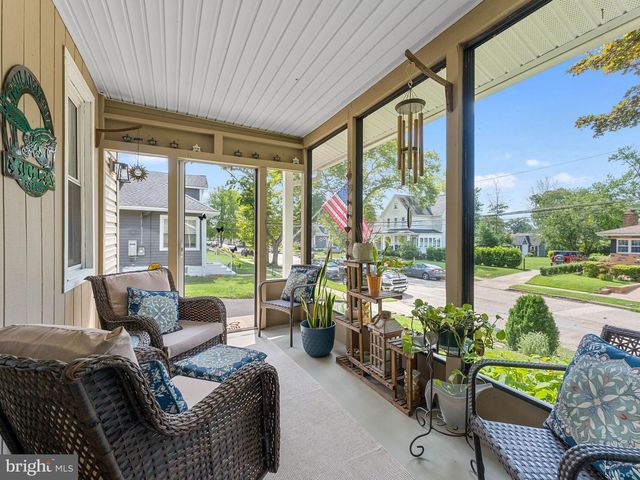 214 SPRUCE ST, Audubon, NJ 08106
