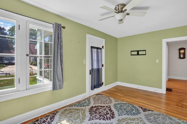 410 S Center Street, Howell, MI 48843
