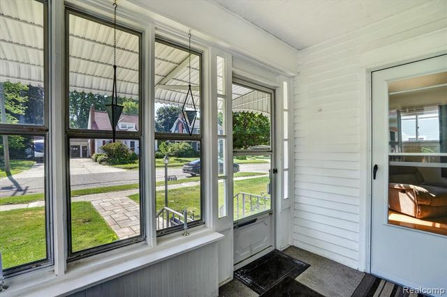 410 S Center Street, Howell, MI 48843