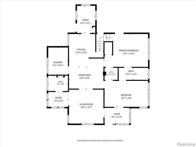 410 S Center Street, Howell, MI 48843