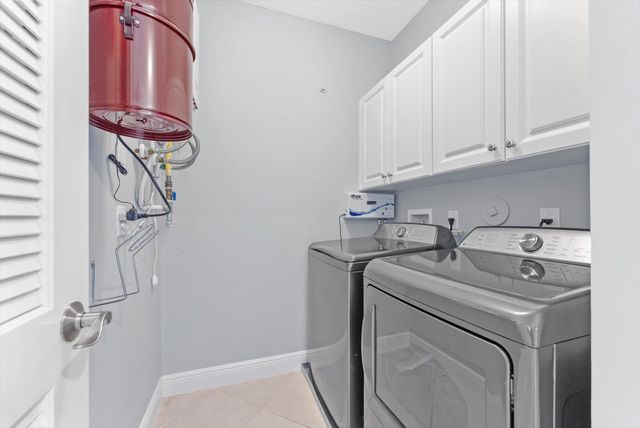 604 NE Francesca Lane, Boca Raton, FL 33487