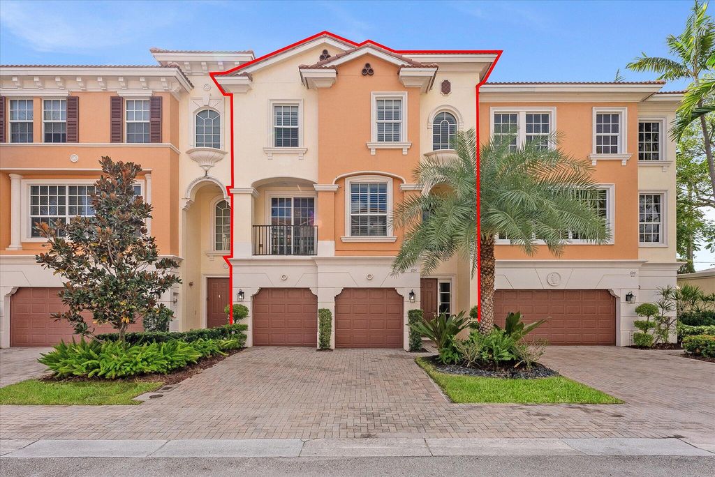 604 NE Francesca Lane, Boca Raton, FL 33487