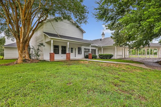 1331 County Road 2071, Hull, TX 77564