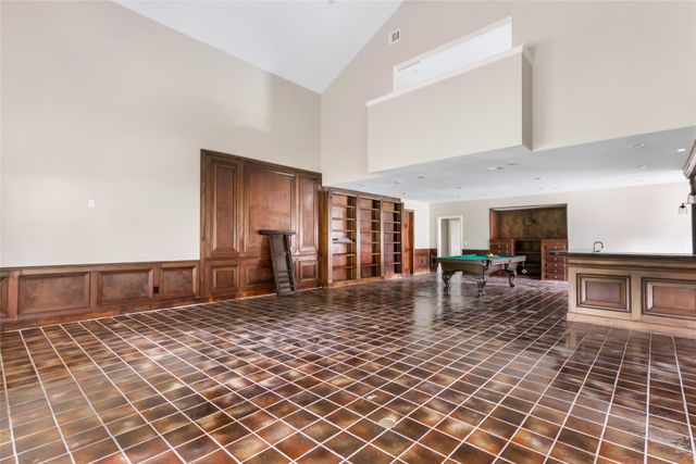 1331 County Road 2071, Hull, TX 77564